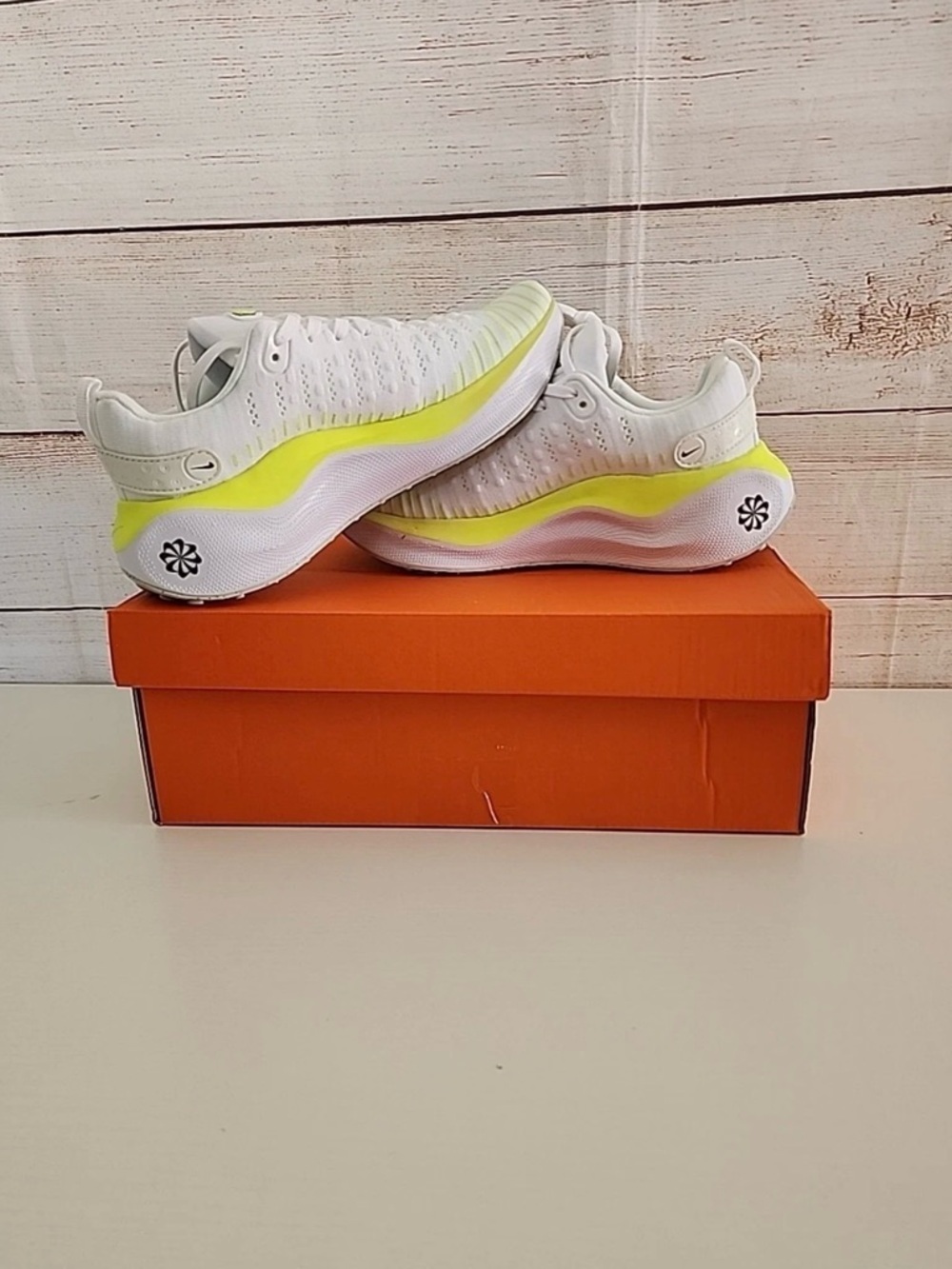 Nike Reactx Infinity Run 4 Women size 6.5 - Picture 2 of 10
